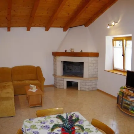In Mit Privatem Pool Holiday home Vodnjan