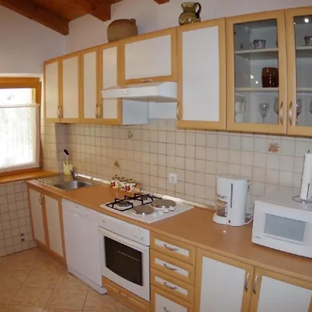 In Mit Privatem Pool Holiday home Vodnjan